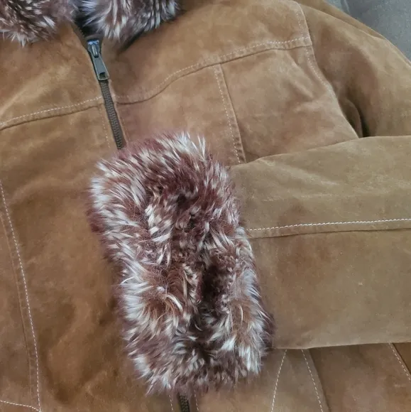 💯% Luxurious Suede Leather Hooded Jacket