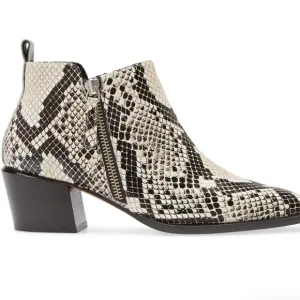 🔥 New, without box Linea Paolo Booties Sochi in Cream Reptile Snake Sz 6M