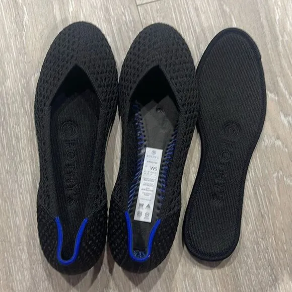 - Rothy’s honeycomb round toe size 5 flat woman’s shoes