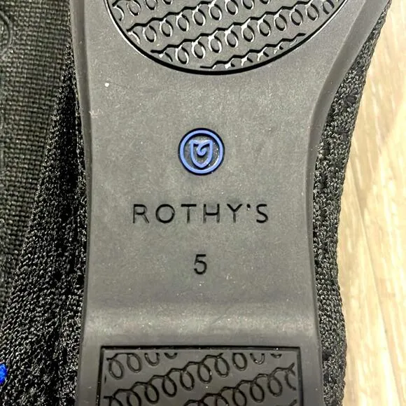 - Rothy’s honeycomb round toe size 5 flat woman’s shoes