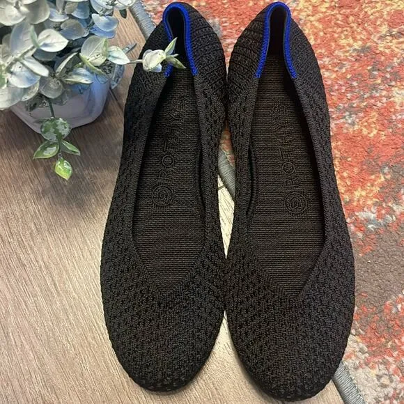 - Rothy’s honeycomb round toe size 5 flat woman’s shoes