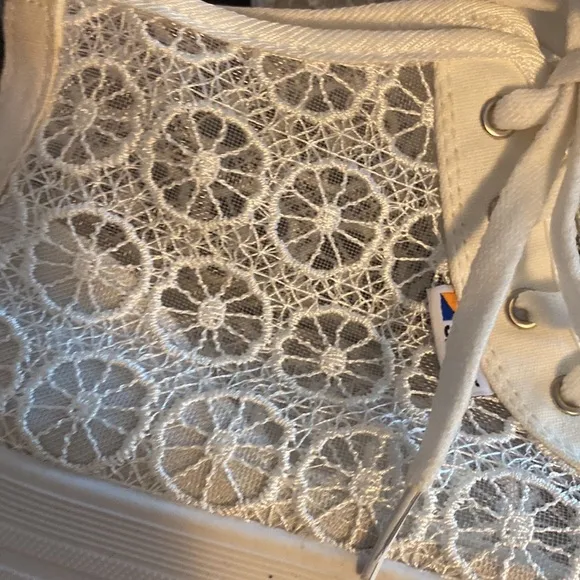 💜💜 SPORT White/Ivory  Lace Platform HiTop Shoes Ladies Size 39