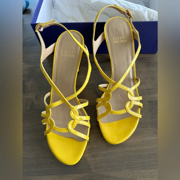 💛⭐️ The Stuart Weitzman Myturn Yellow Quasar Sandals 💛⭐️