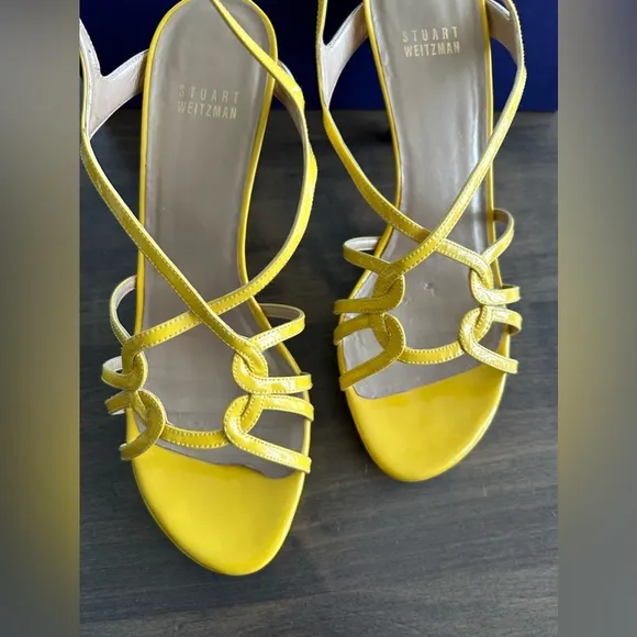 💛⭐️ The Stuart Weitzman Myturn Yellow Quasar Sandals 💛⭐️