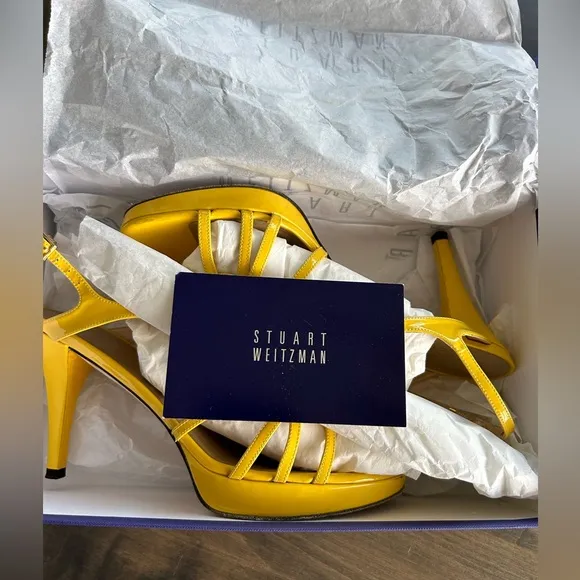 💛⭐️ The Stuart Weitzman Myturn Yellow Quasar Sandals 💛⭐️