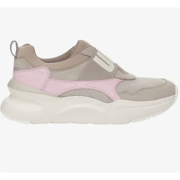 ✅ UGG La Flex Sneakers