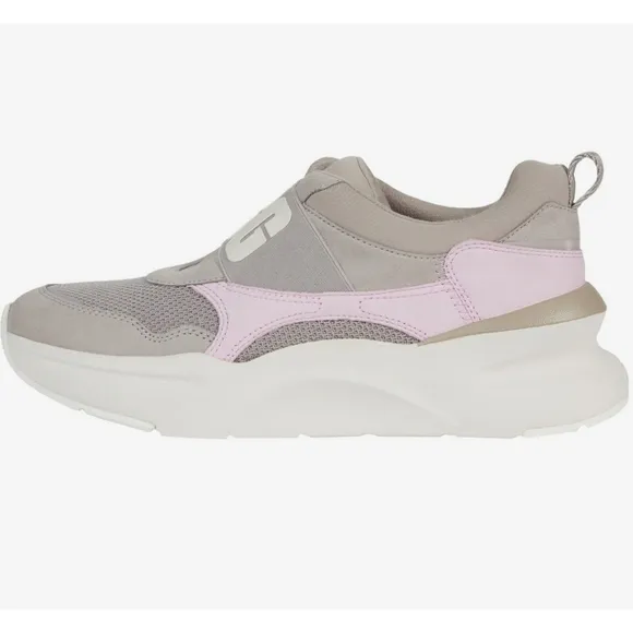 ✅ UGG La Flex Sneakers
