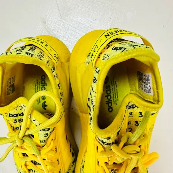 2022 ADIDAS NMD R1 V2 J &quot;All Over Print&quot; FZ6236 Running Sneakers big boy Kids US
