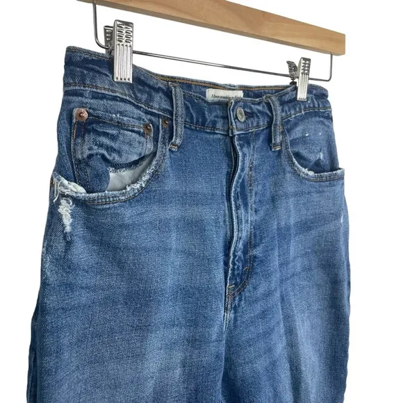 Abercrombie &amp; Fitch Curve Love Ankle Straight Ultra High Rise Jeans Size 27