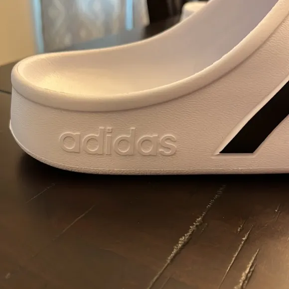 Adidas Adilette Clog sandals shoes new white black FY8970 Mens size 9 superstar