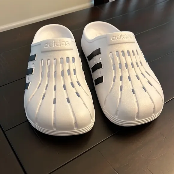 Adidas Adilette Clog sandals shoes new white black FY8970 Mens size 9 superstar