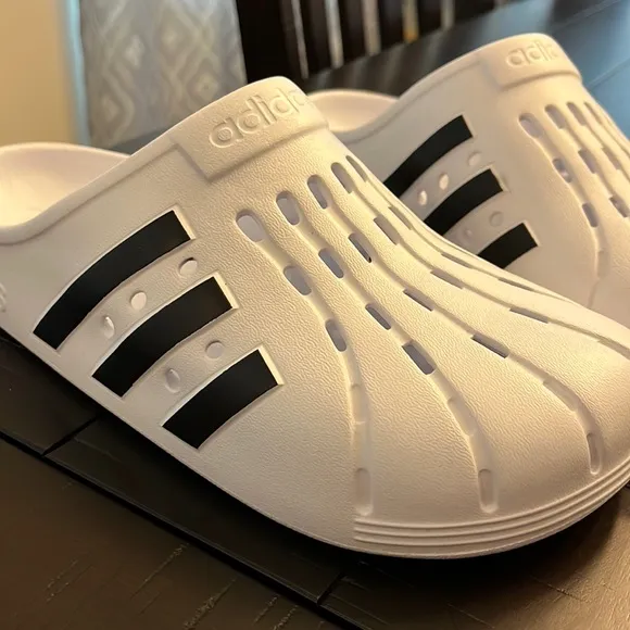 Adidas Adilette Clog sandals shoes new white black FY8970 Mens size 9 superstar
