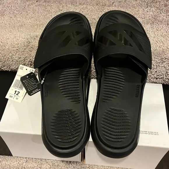 Adidas Alphabounce Slides Sandals Shoes new black B41720 Men’s Size 9