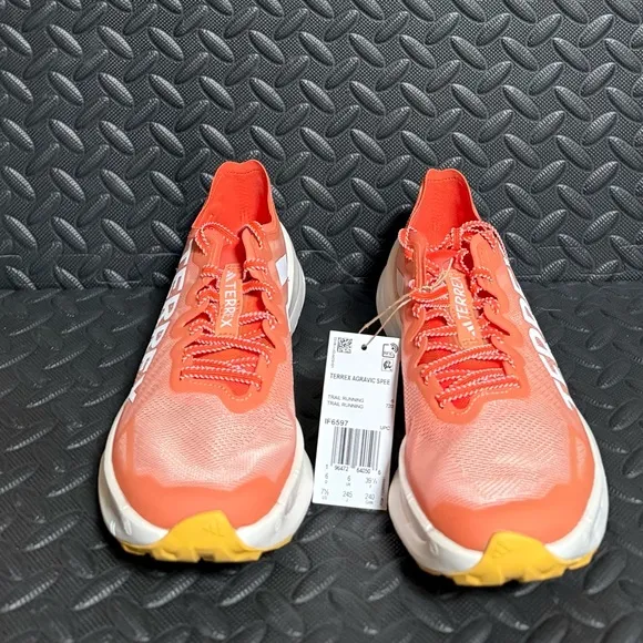 Adidas Athletic Trail Hiking Running Shoes Orange Womens‎ Size 7.5