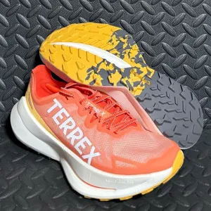 Adidas Athletic Trail Hiking Running Shoes Orange Womens‎ Size 7.5