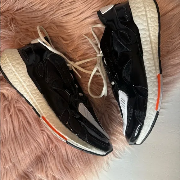 Adidas by Stella McCartney Ultraboost 22 Black Patent Sneakers Shoes Size 8