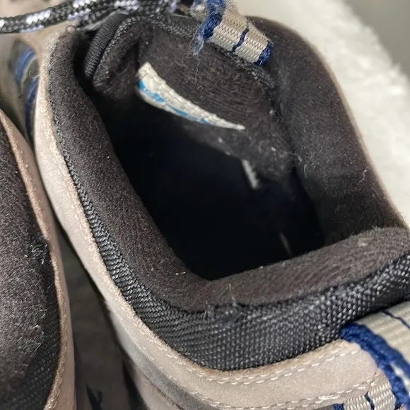 ADIDAS Hiking Shoes Size 9