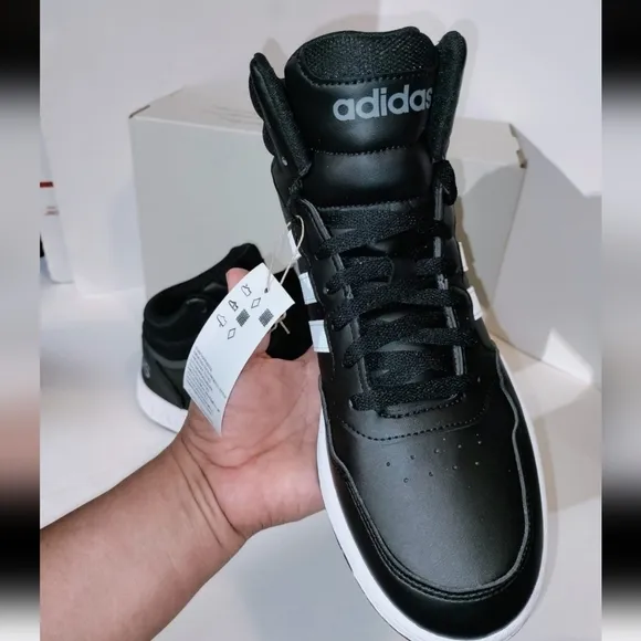 Adidas Hoops 3.0 Mid Men's Sneakers Size 8.5. New with box. Black and white colo