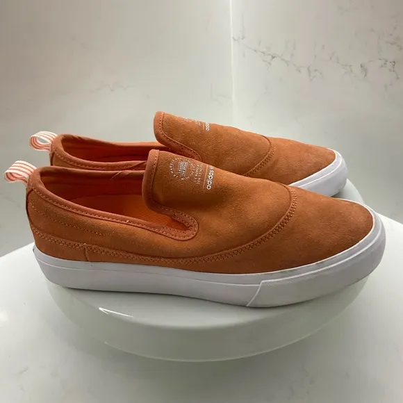 Adidas Matchcourt Slip On coral/white unisex shoes