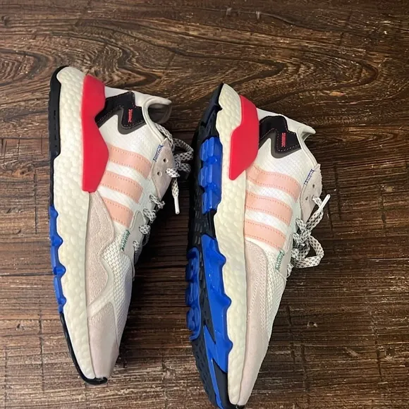 Adidas Nite Jogger Running Shows Women’s Size 9