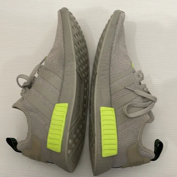 ADIDAS NMD_R1 SIGNAL GREEN RUNNING SNEAKERS MENS SIZE 12