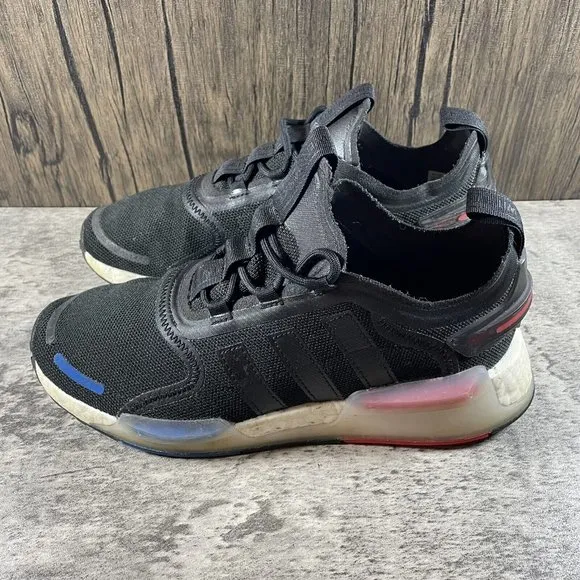 ADIDAS ORIGINALS NMD_R1 V3 BLACK CASUAL SHOES SIZE 7