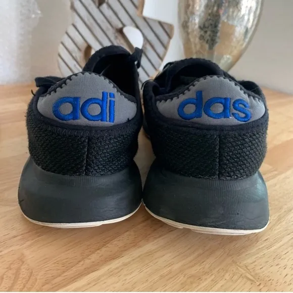Adidas Originals Swift Run X Athletic SneakerIn Core Black/ Ftwr White Size 8.5