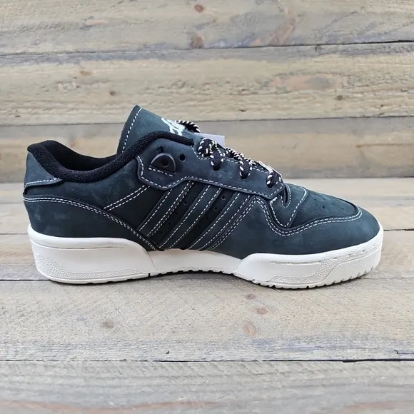 adidas Originals Women's Rivalry Low Shoes Nubuck Leather upper, Core Black/Ivor