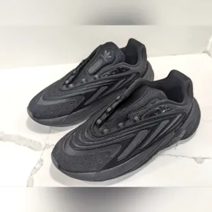 adidas Ozelia triple Black Sneakers running shoe lightweight sz 7.5 gym comfort