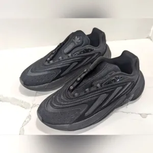 adidas Ozelia triple Black Sneakers running shoe lightweight sz 7.5 gym comfort