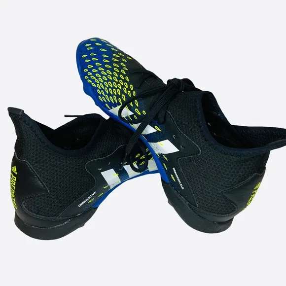 Adidas Predator Freak.3 Laceless FG Soccer Cleats Black/Blue FY0624 Boys Size 6Y