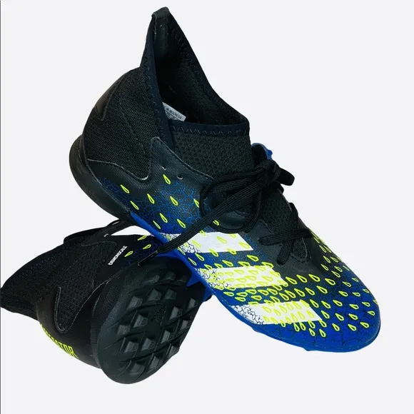 Adidas Predator Freak.3 Laceless FG Soccer Cleats Black/Blue FY0624 Boys Size 6Y