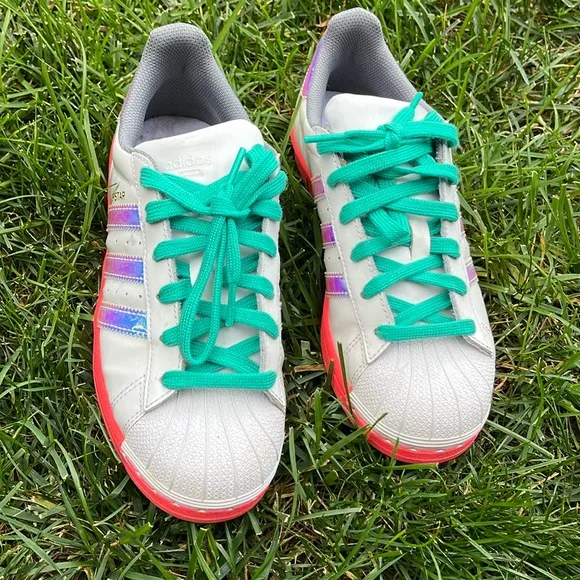Adidas shoes superstar big kids sneakers 5.5 shoes