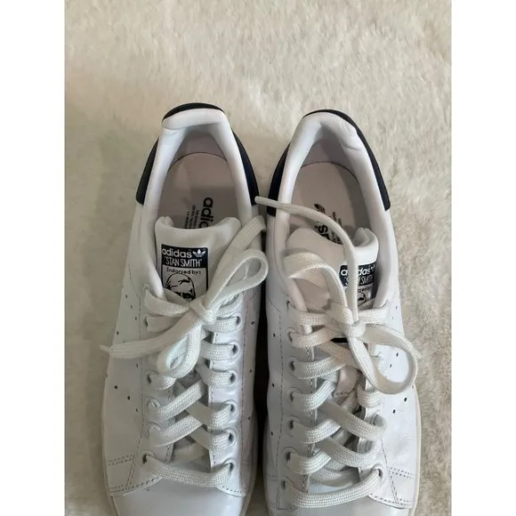 Adidas Stan Smith White with Navy Blue Men's size 6