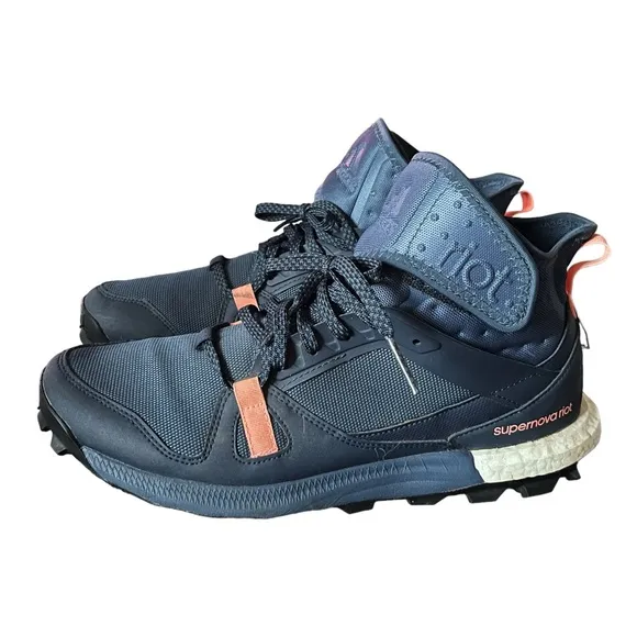 ADIDAS‎ SUPERNOVA RIOT Women’s *TRAIL HIKING SHOES*  SIZE 10 **RARE**