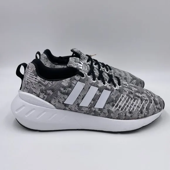 adidas Swift Run 22 Black / White Womens Shoes