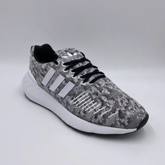adidas Swift Run 22 Black / White Womens Shoes
