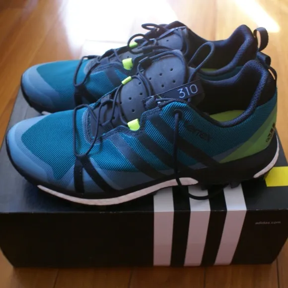 Adidas Terrex Agravic outdoors series mens 8.5