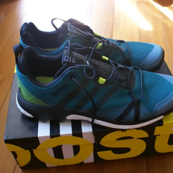 Adidas Terrex Agravic outdoors series mens 8.5