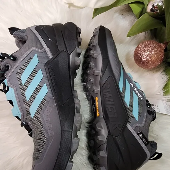 Adidas TERREX SWIFT R3 GORE-TEX HIKING Women SHOES new