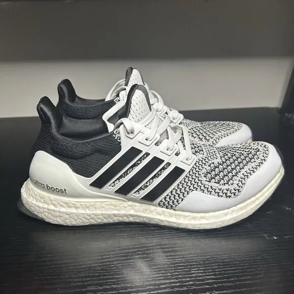 Adidas Ultraboost 1.0 White Black Knit Running Sneakers Shoes IH4924 Mens 8