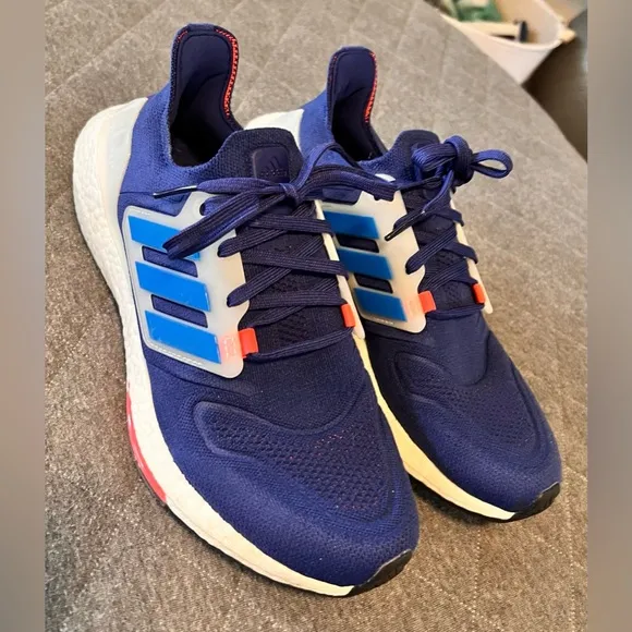 Adidas Ultraboost 22 M8 W9.5 Indigo Blue Running Sneakers Orig $190 Exc Cond