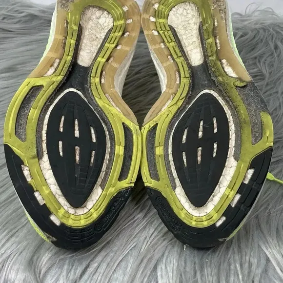 Adidas UltraBoost 22 Mens Size 11.5 Solar Yellow Black Athletic Running Sneakers
