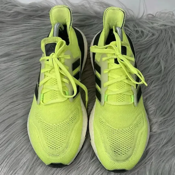 Adidas UltraBoost 22 Mens Size 11.5 Solar Yellow Black Athletic Running Sneakers