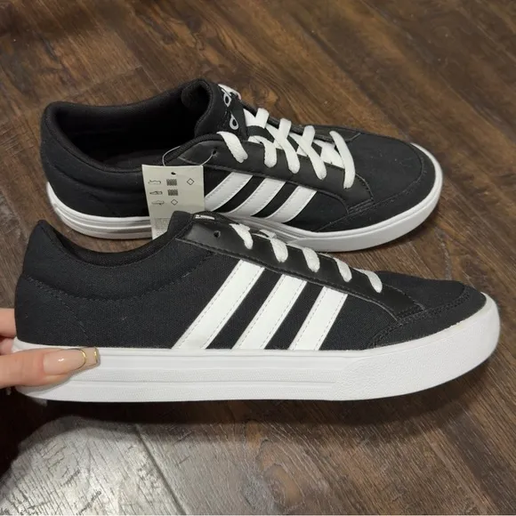 Adidas VS Set Sneakers Size 10.5 Women