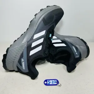 ADIDAS Ultra Boost Sneakers Shoes Men's 9 .5 PYV 702001