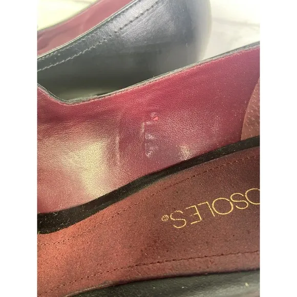 Aerosoles T- Strap Semi Circle Black Leather Upper Rivets Heels Shoes Size 11