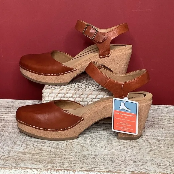 AETREX Finley NWT Size40 Cognac Babydoll Cork Platforms Arch Support Memory Foam
