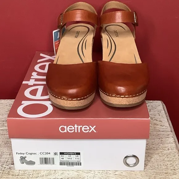 AETREX Finley NWT Size40 Cognac Babydoll Cork Platforms Arch Support Memory Foam