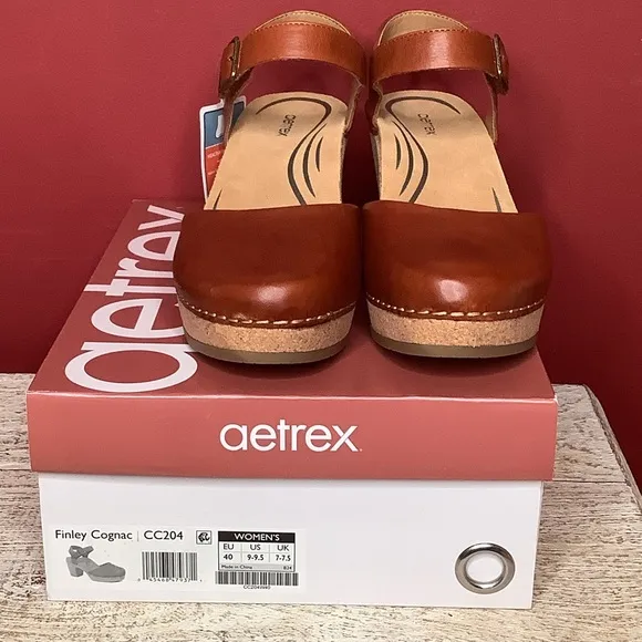 AETREX Finley NWT Size40 Cognac Babydoll Cork Platforms Arch Support Memory Foam